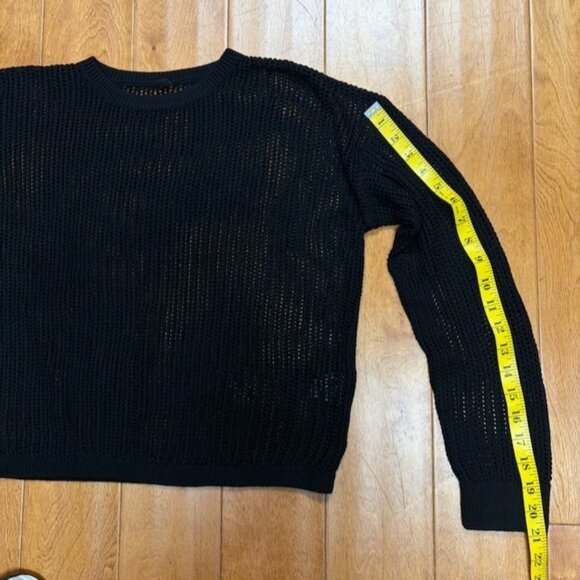UNIQLO Womens Open Knit Goth Grunge Sweater Size M Sheer Layering Linen Blend - Picture 10 of 10